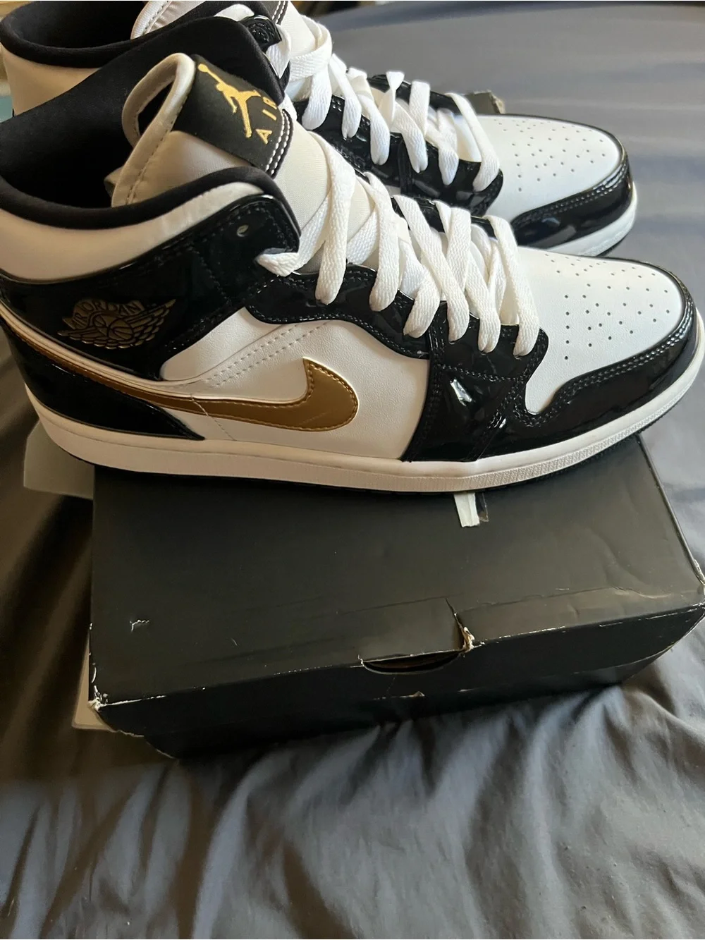 Jordan 1 High White Metallic Black Sneakers